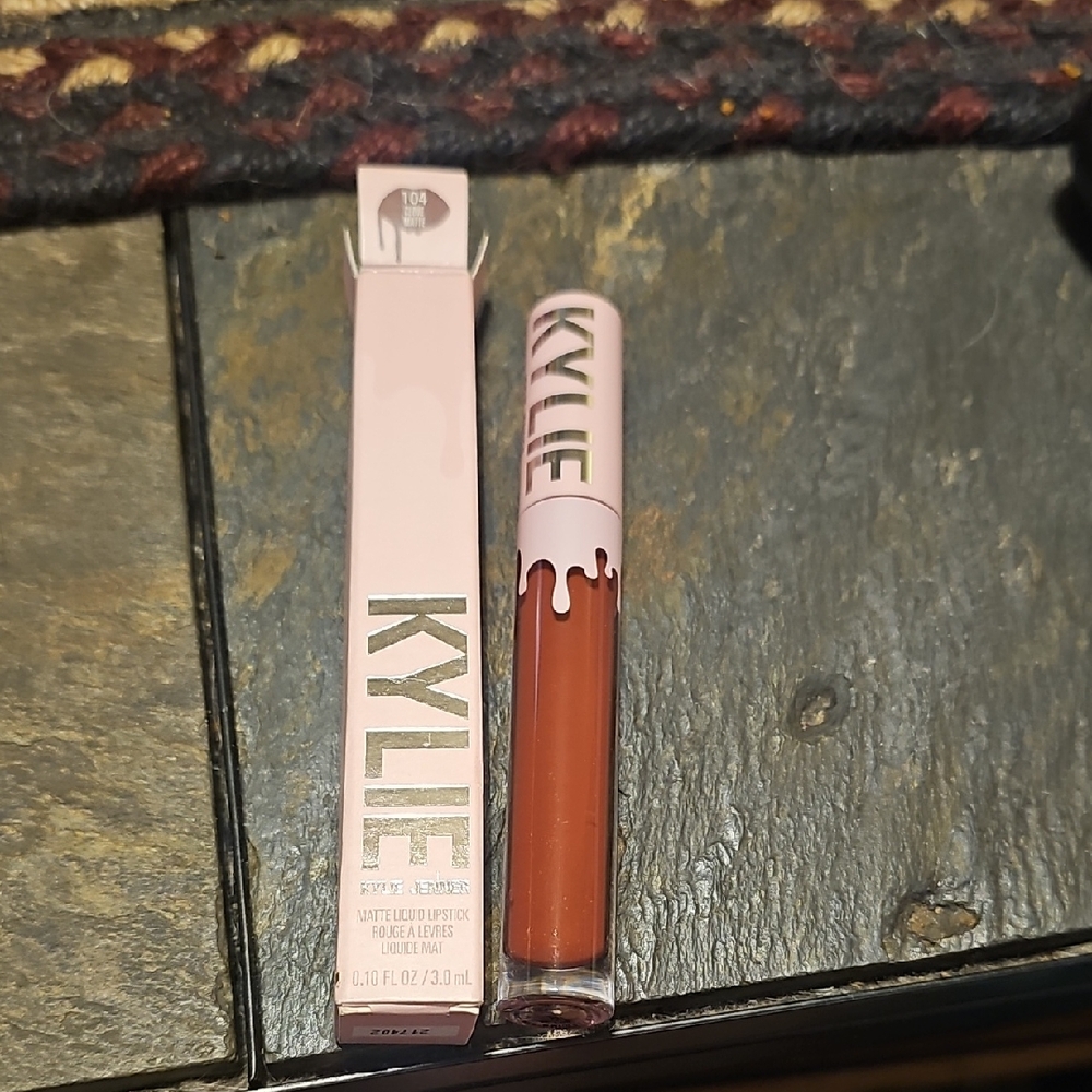 Matte Liquid Lipstick - Rusty Brown Kylie